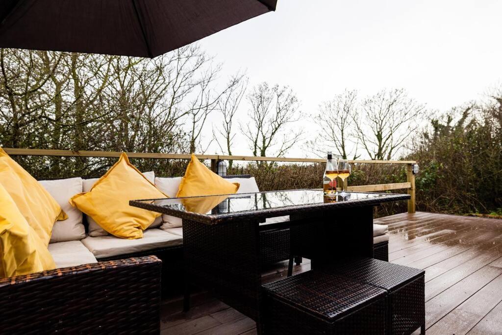 The Woodland Lodge - Wood Fired Hot Tub And Firepit Hambleton Eksteriør bilde